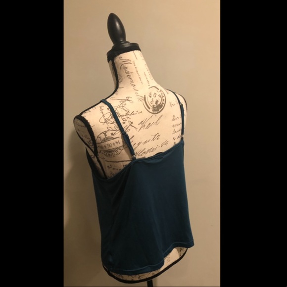 Forest green silky v neck top - Picture 3 of 8